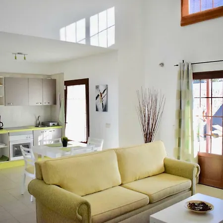 Vila Eslanzarote Kalima *